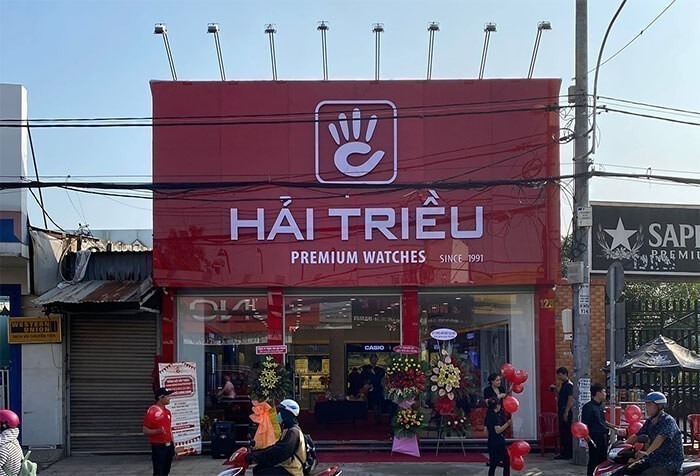 showroom-nguyen-thi-dinh